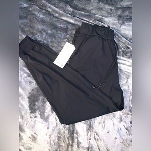 BNWT, Lululemon, Stretch high rise jogger